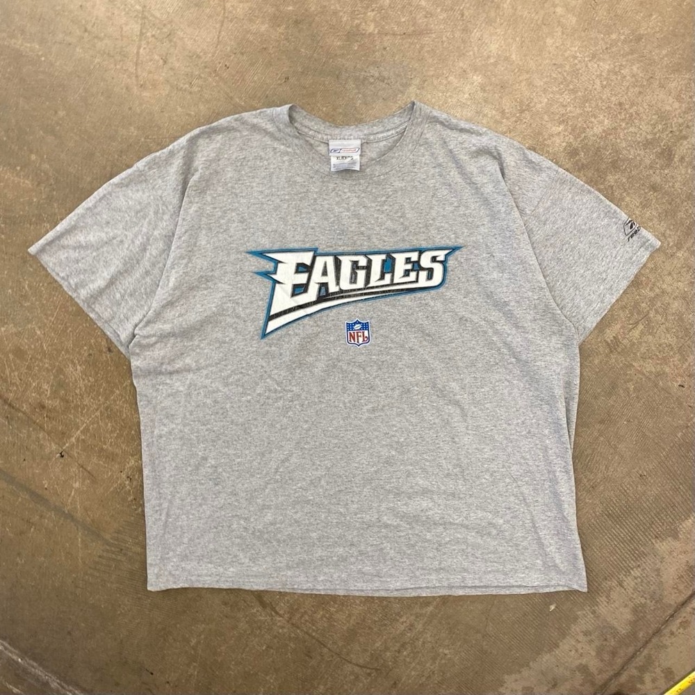 Vintage NFL Philadelphia Eagles Football Reebok Spellout 2000s T-Shirt Size XL